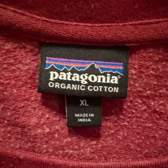 Patagonia Men’s Classic Red Crewneck - Picture 4 of 4